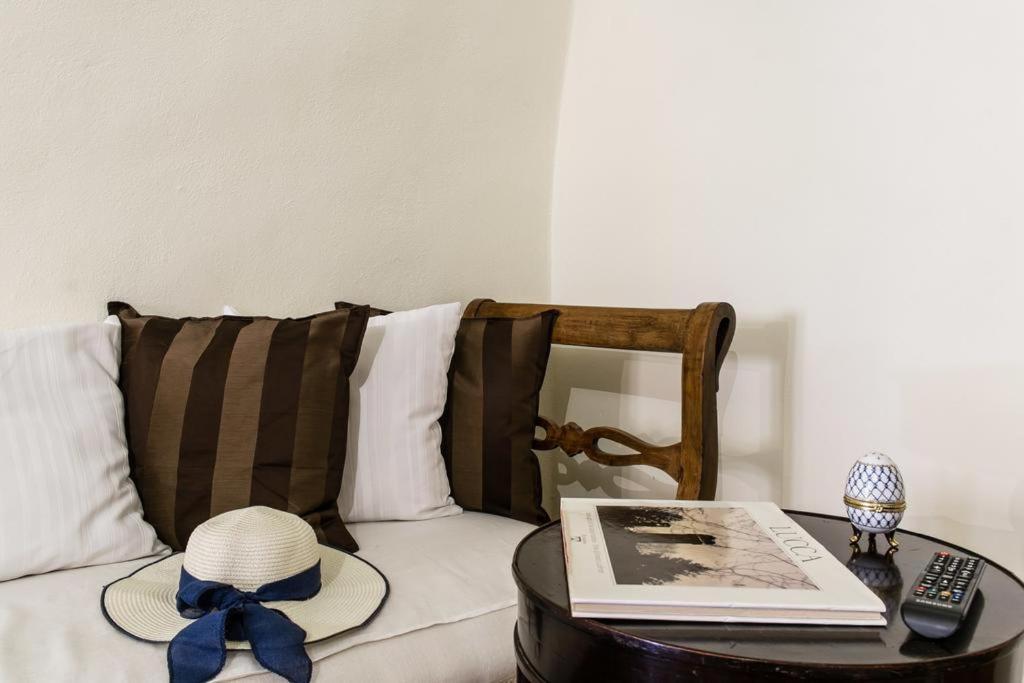 لوكا Lyon Apartment Anfiteatro Square, المظهر الخارجي الصورة